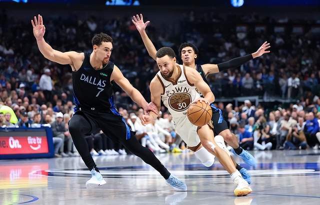 开云体育下载-库里爆砍38分率队输球，从巴特勒受伤那一刻起，勇士本赛季已结束